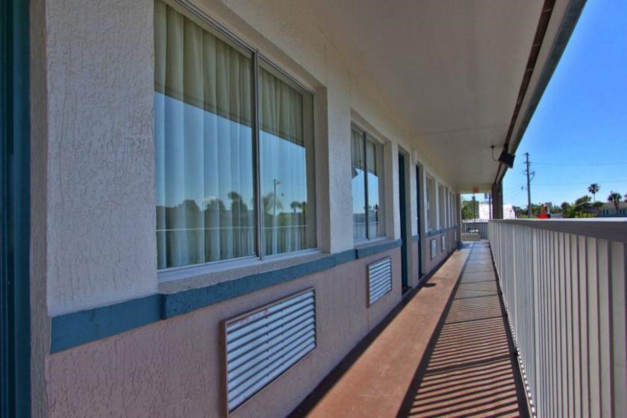 Motel Super 8 By Wyndham Kissimmee Exterior foto